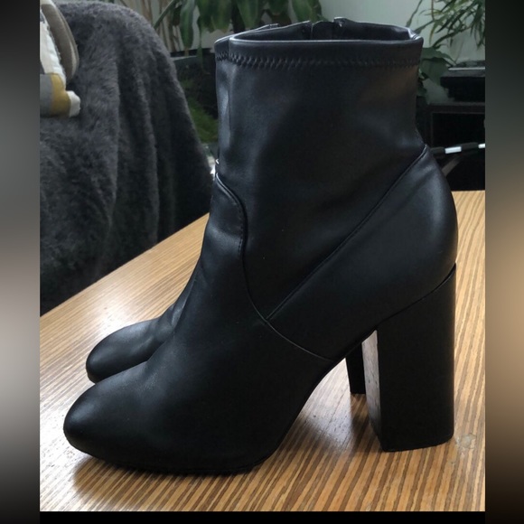 Rebecca Minkoff Black Bojana Block Heel Booties 9.5 - Picture 2 of 10